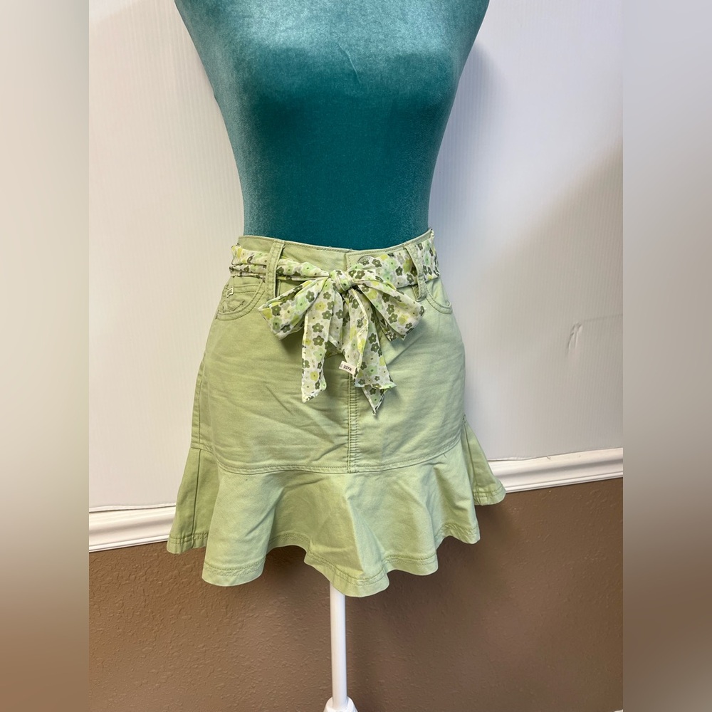 Y2K Squeeze Denim Skirt Size 3/4 • Green Flare Mini Skirt •‎ Floral Scarf Belt